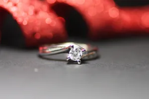Solitaire Engagement Diamond Ring