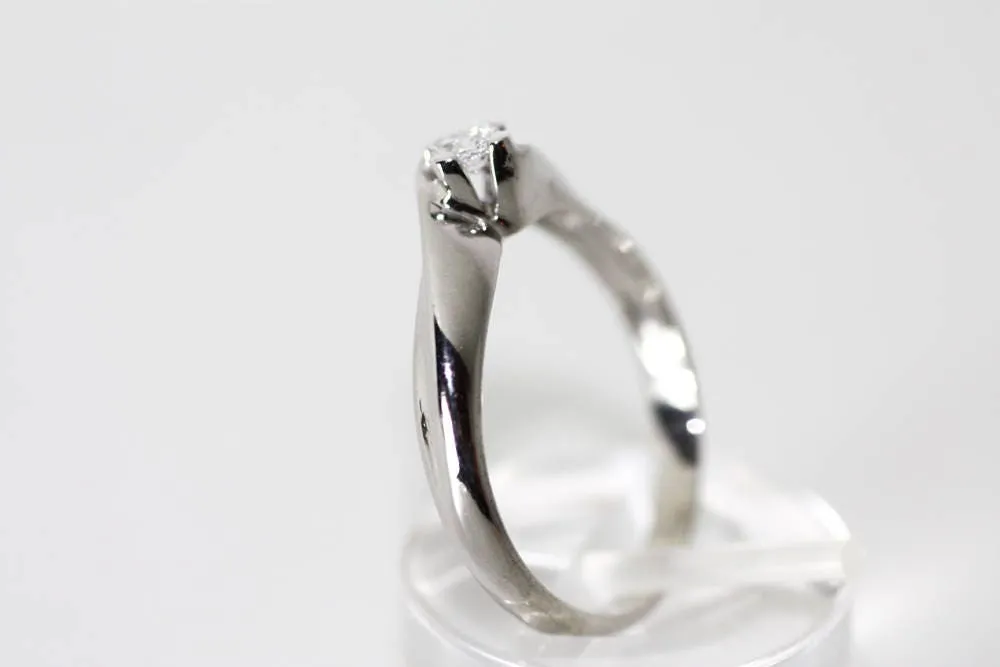 Solitaire White Gold Diamond Ring