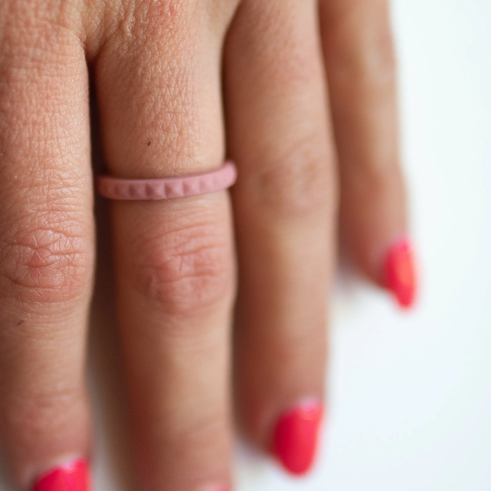 Women's 'Stud stackable' silicone ring